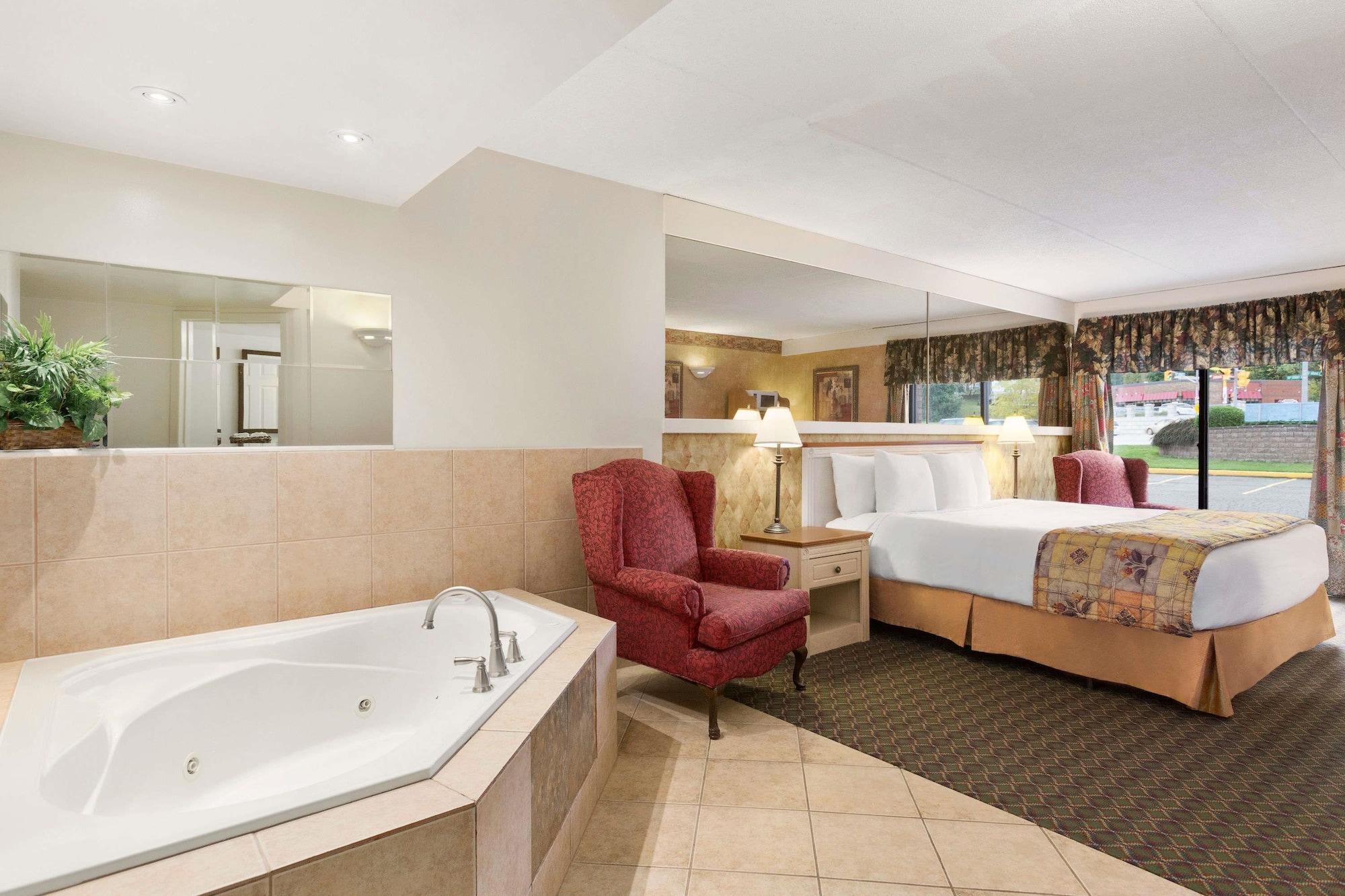 Travelodge By Wyndham Owen Sound On Екстер'єр фото