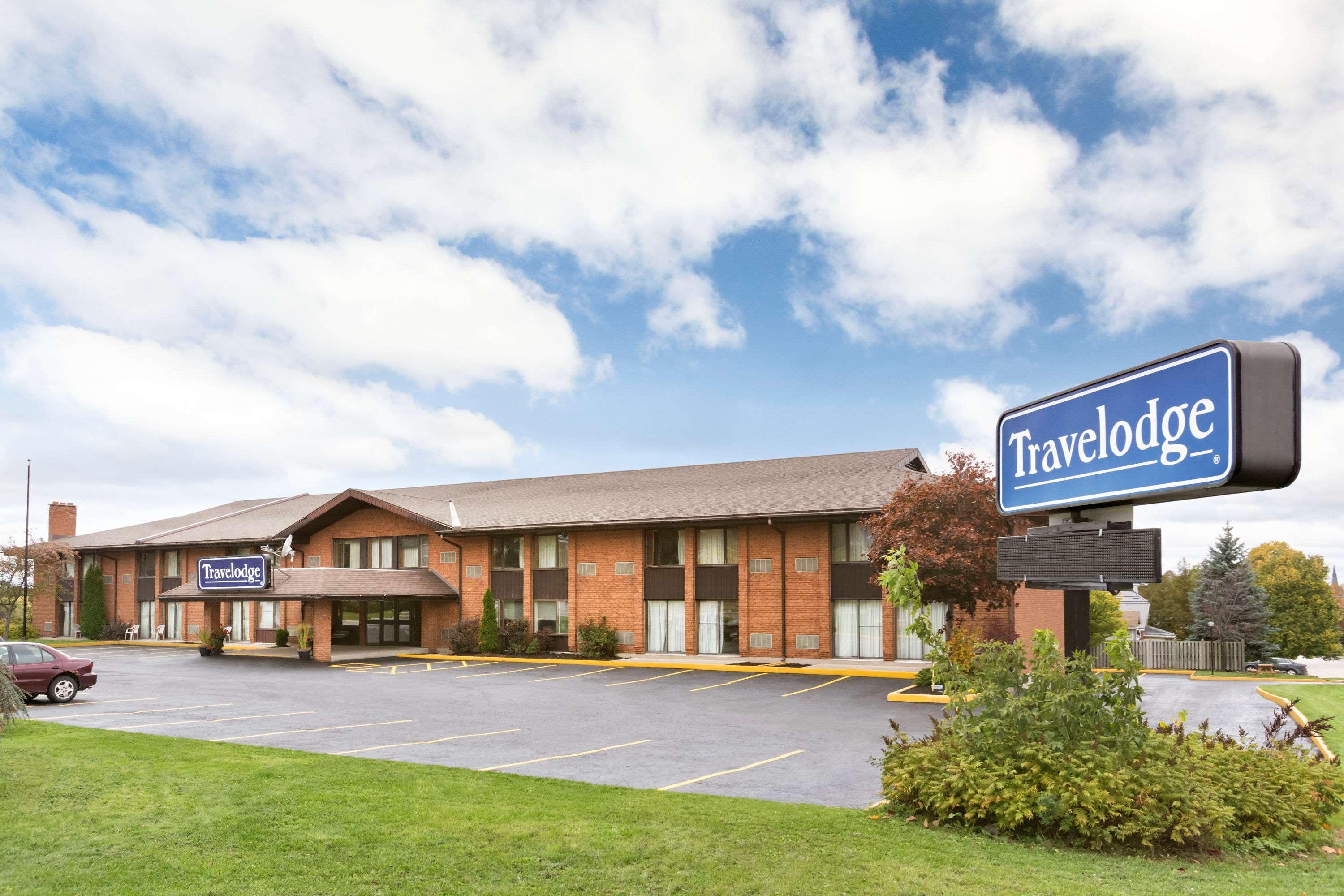 Travelodge By Wyndham Owen Sound On Екстер'єр фото