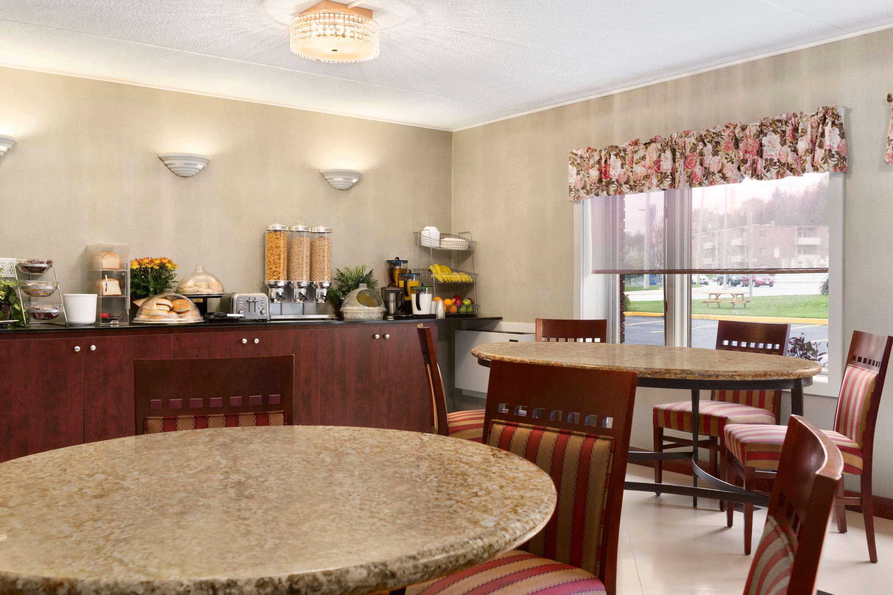 Travelodge By Wyndham Owen Sound On Екстер'єр фото