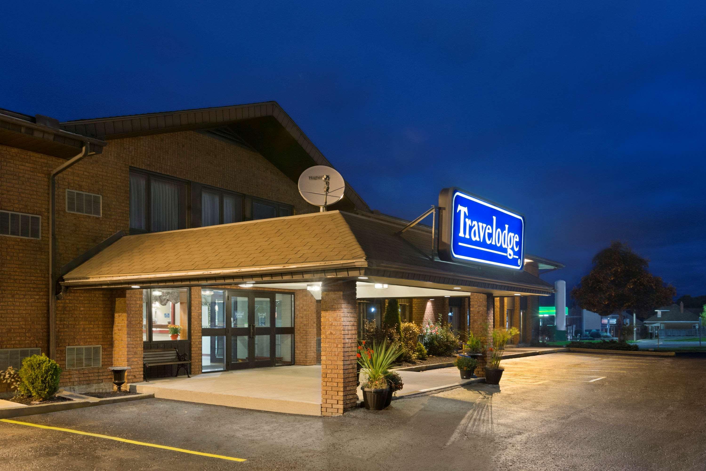 Travelodge By Wyndham Owen Sound On Екстер'єр фото